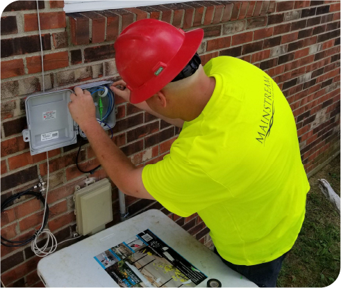 Fiber installers installing fiber to the home Fiber installers installing fiber to the home